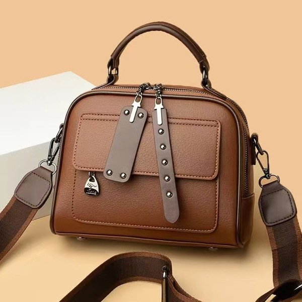 High End Ladies Handbag | Large Capacity Commuting Bag for Women in BD thumbnail 3