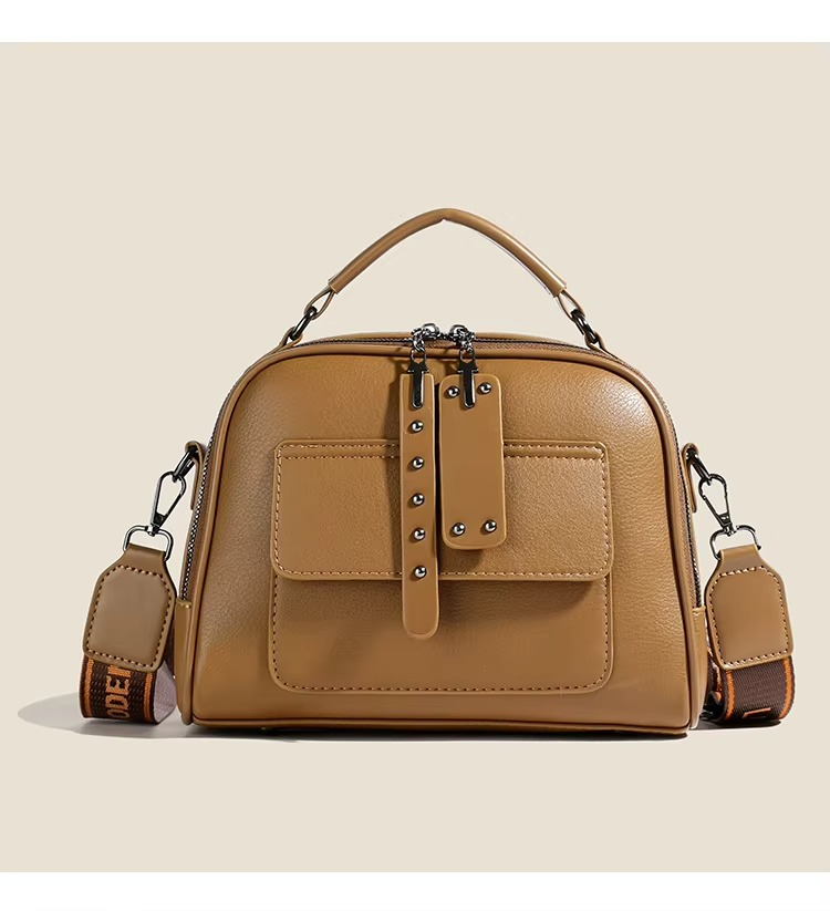 High End Ladies Handbag | Large Capacity Commuting Bag for Women in BD thumbnail 5